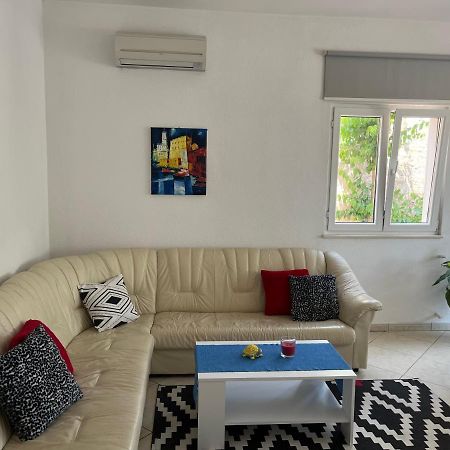 Old Town Center Apartments ซูเปตาร์ ภายนอก รูปภาพ